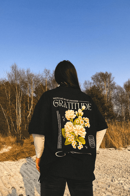 GRATITUDE OVERSIZED UNISEX T-SHIRT